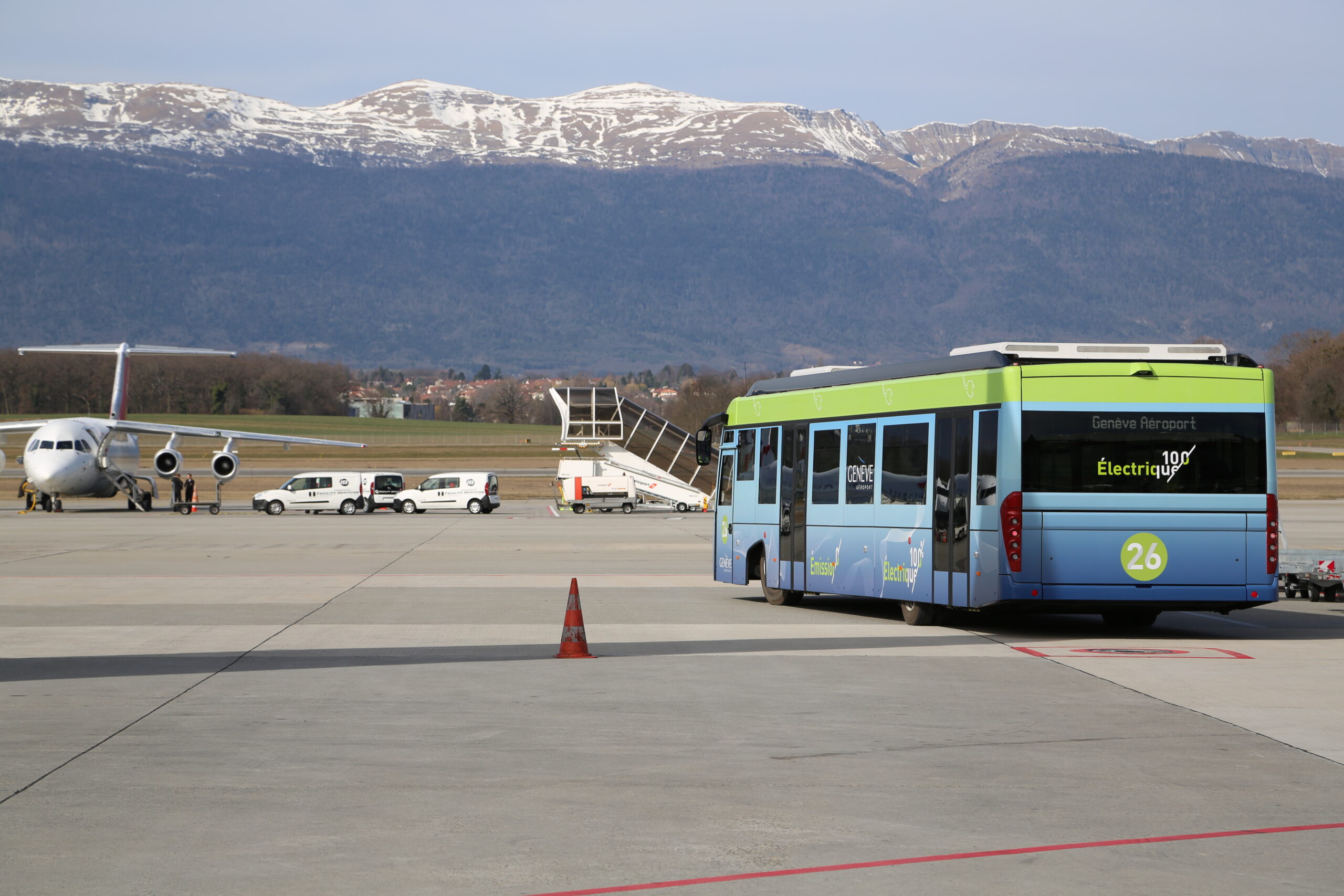 Electric Bus © Geneva Airport