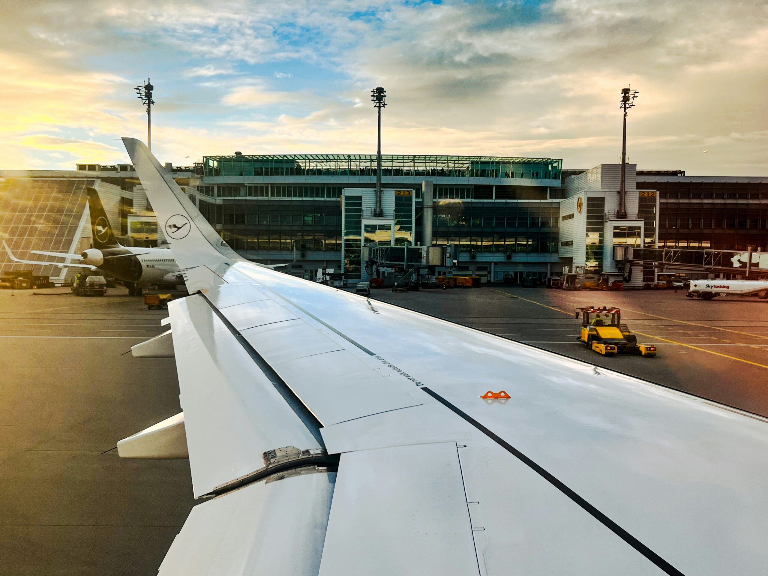 Lufthansa A320 ready for taxi at Munich Airport 