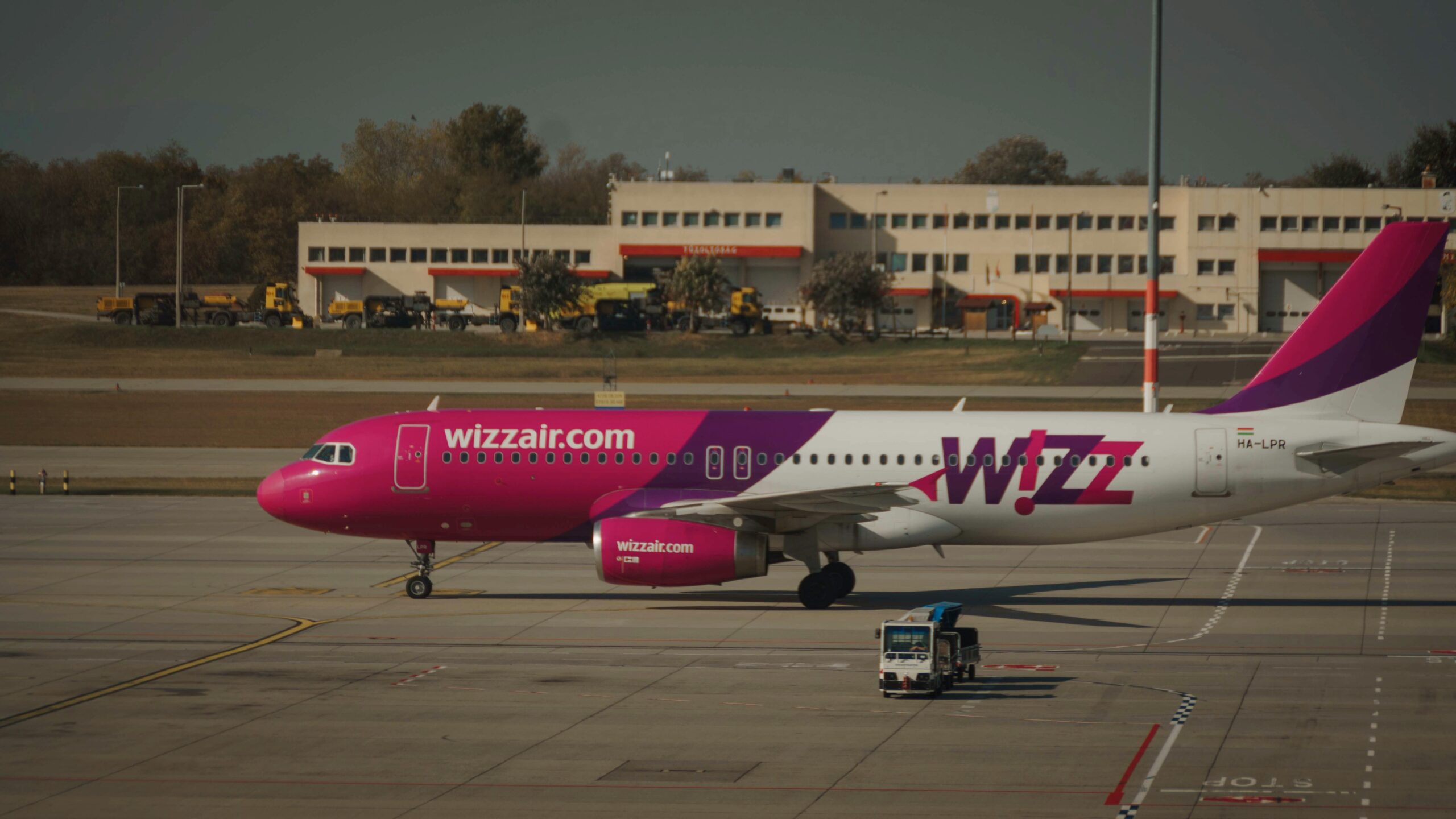 Wizz Air brings back its 'All You Can Fly' deal © Parej Richard
