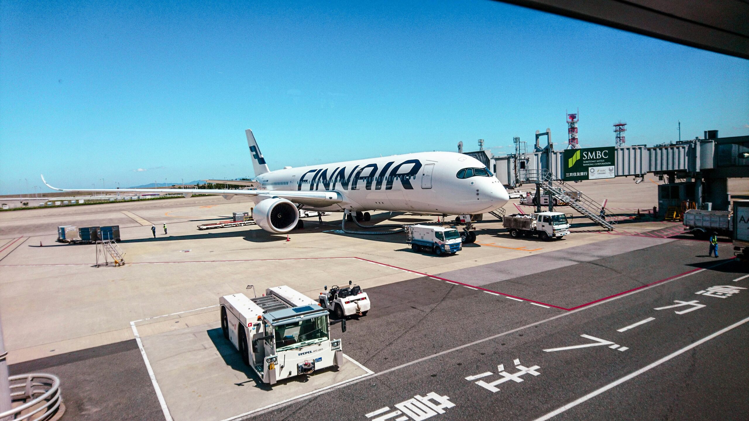 A Finnair plane grounded in Japan ©Unsplash