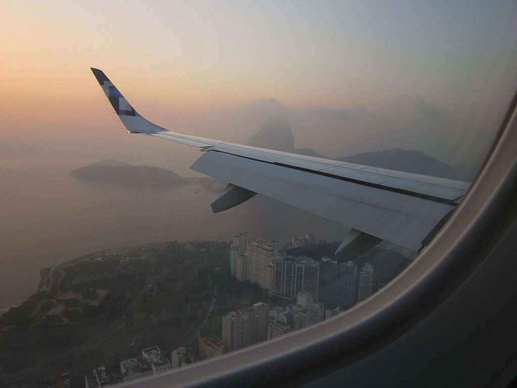 A view out of the window of an E175 aircraft.