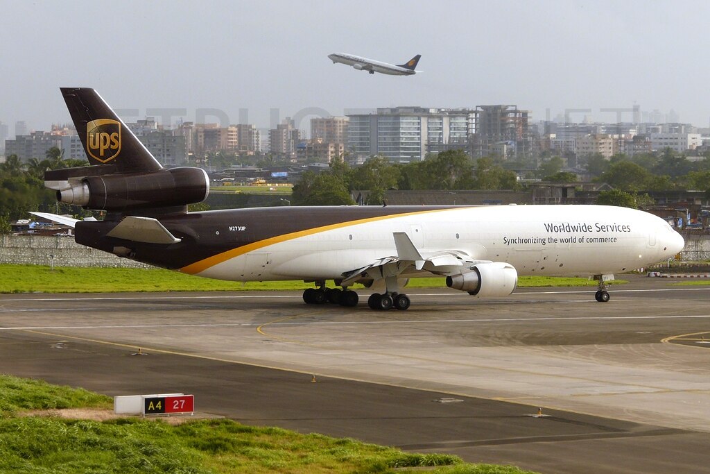 McDonnell Douglas UPS plane