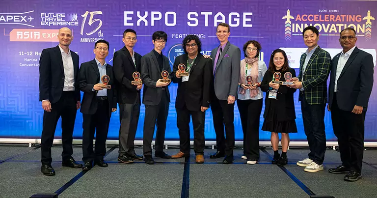 A picture of all the winners of the FTE APAC Pioneer Awards 2025 ceremony, including Korean Air airline.