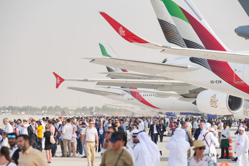 The Crowd at Dubai Airshow