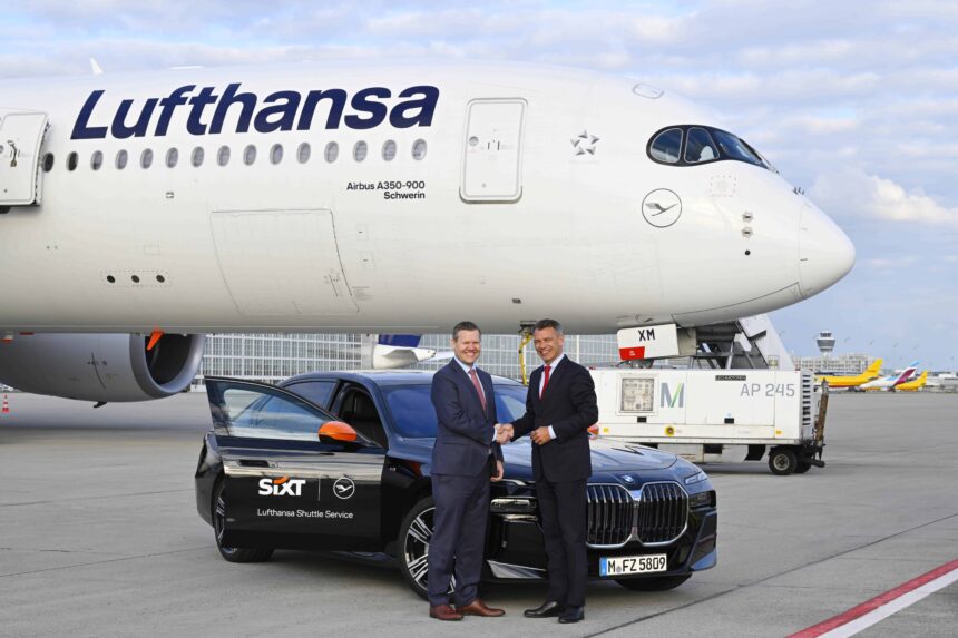 Photo of the two CEO from Lufthansa and SIXT shaking heads over their new partnership.