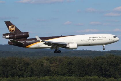 McDonnell Douglas UPS plane