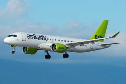 A photo of airBaltic Airbus A220-300 aircraft