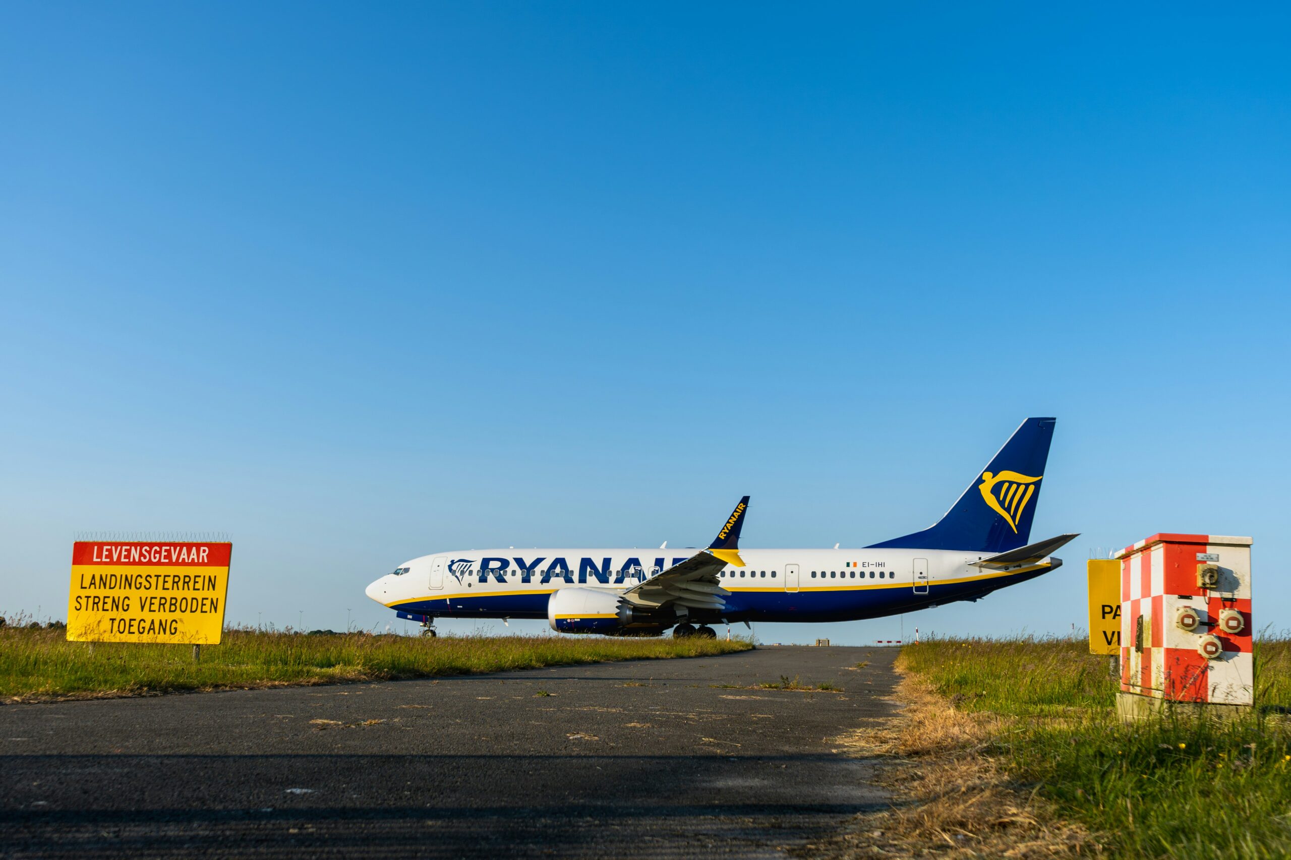 FR3101 to Dublin Boeing 737 MAX 8-200 