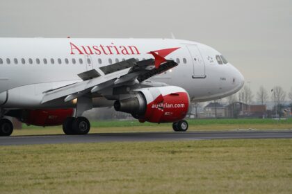 Austrian Airlines Airbus landing at Amsterdam Schiphol