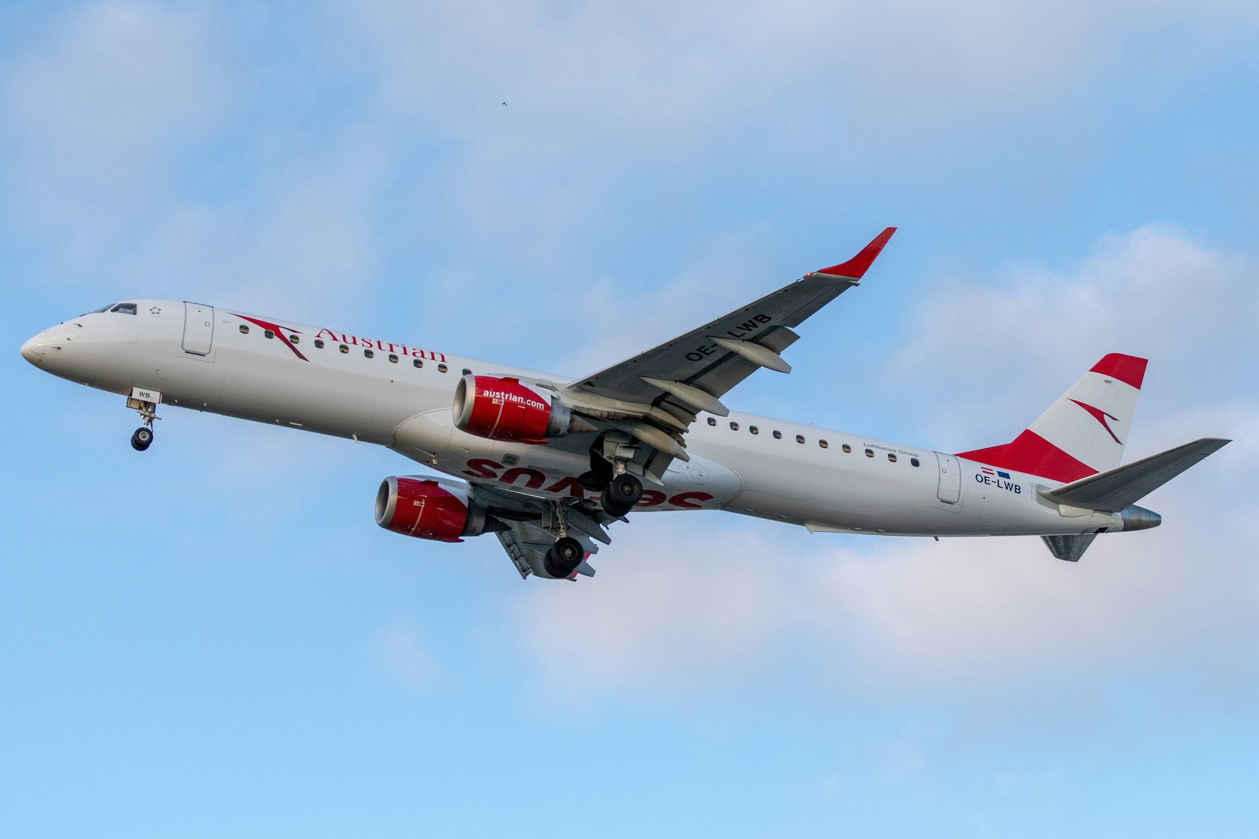 Austrian Airlines Inbound Flight to Hamburg
