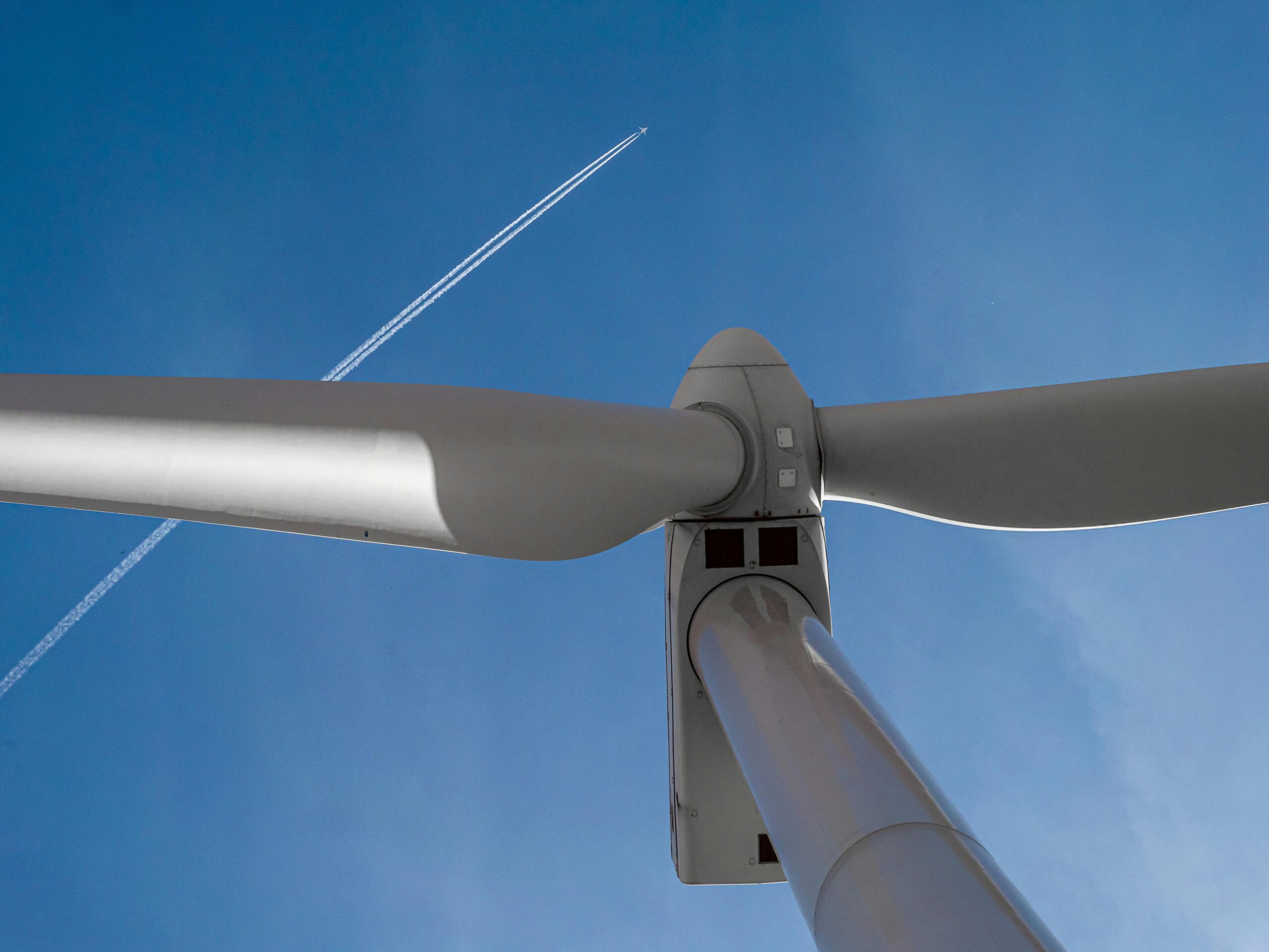 The Rise of Sustainable Aviation: How Green Tech is Reshaping Air Travel? – Travel Radar