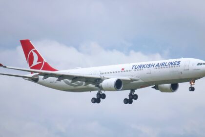 A Turkish Airlines plane coming in for landing.