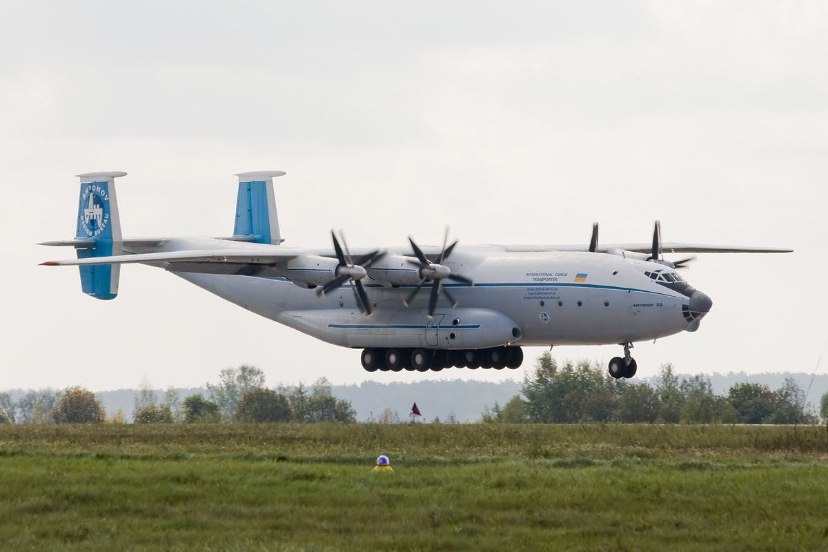 An-22 © Dmitry A. Mottl