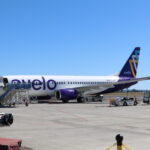 An Avelo Airlines 737-800