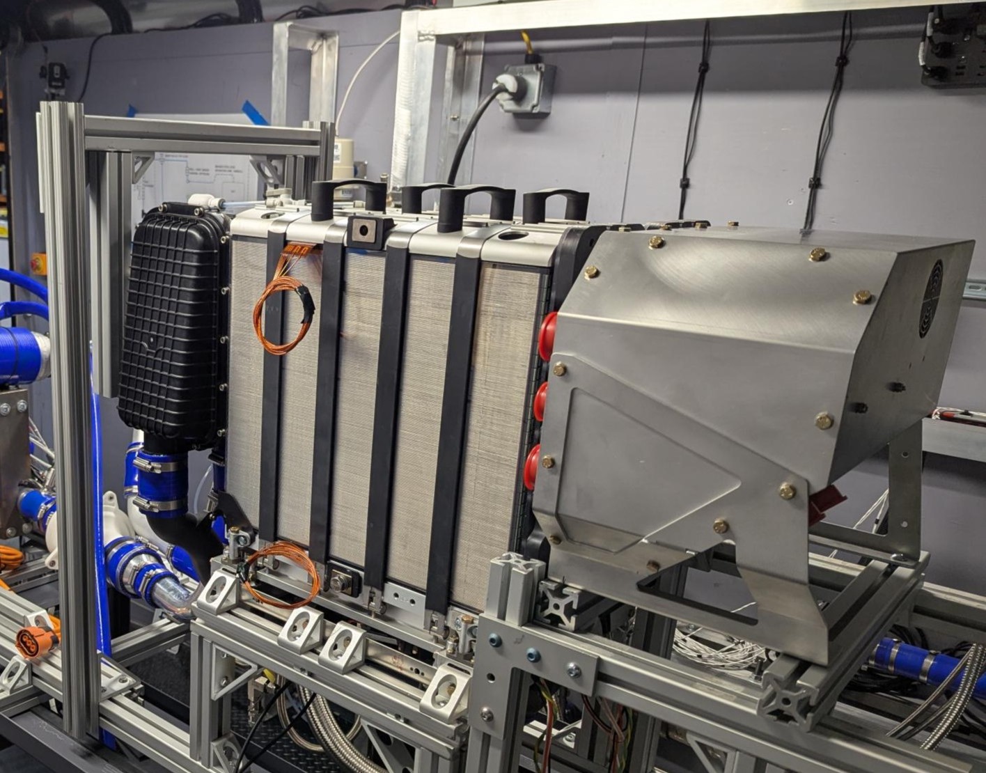 ZeroAvia SuperStack Flex engine