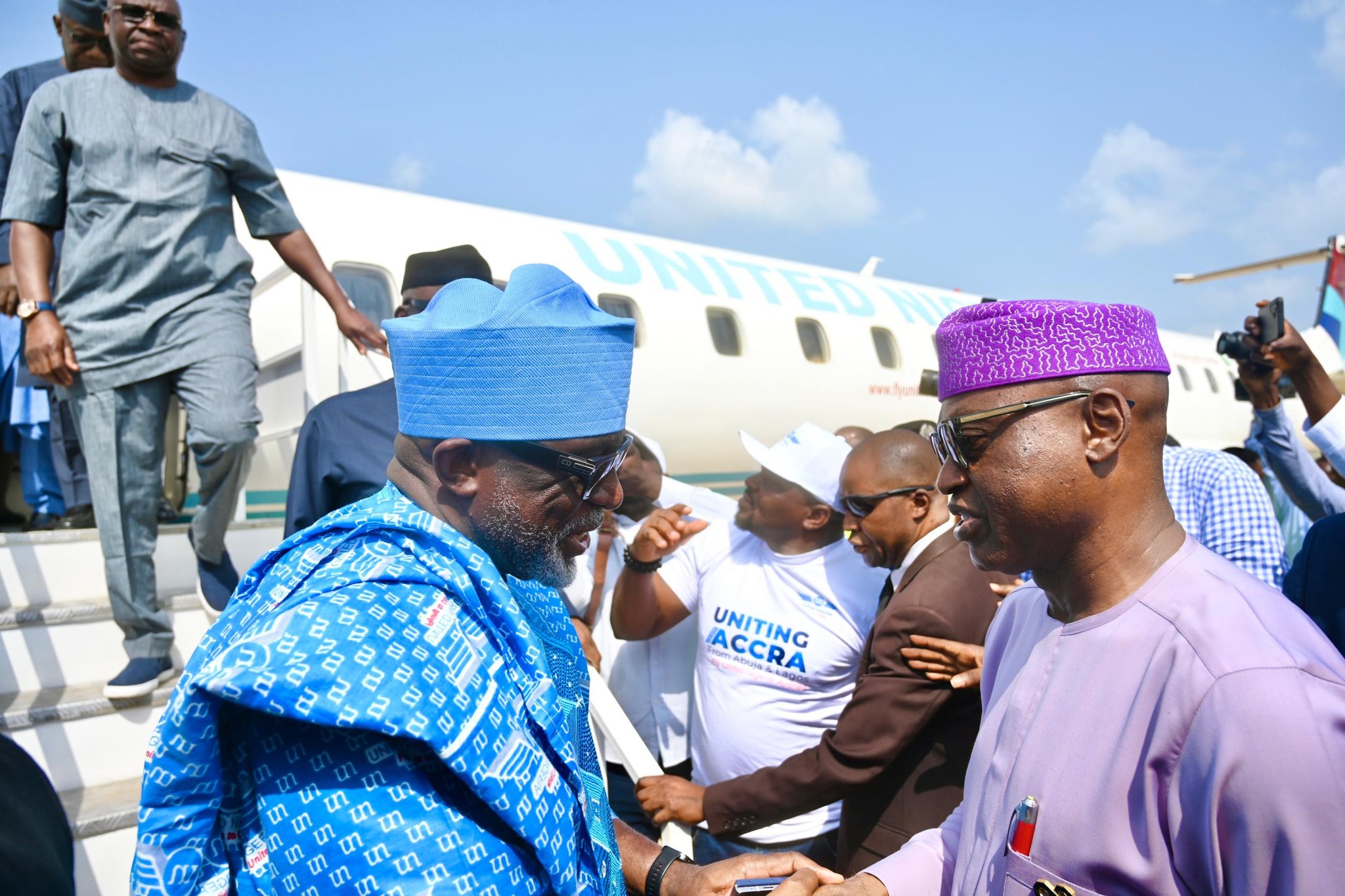 Executive Governor of Ekiti State receives maiden flight from Abuja © United Nigeria Airlines 