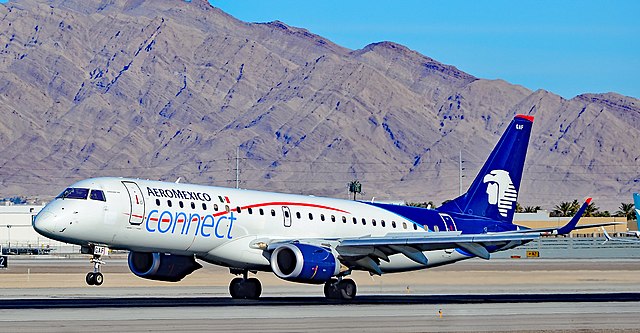 XA-GAF Aeromexico Connect Embraer ERJ-190LR ERJ-190-100 on runway,