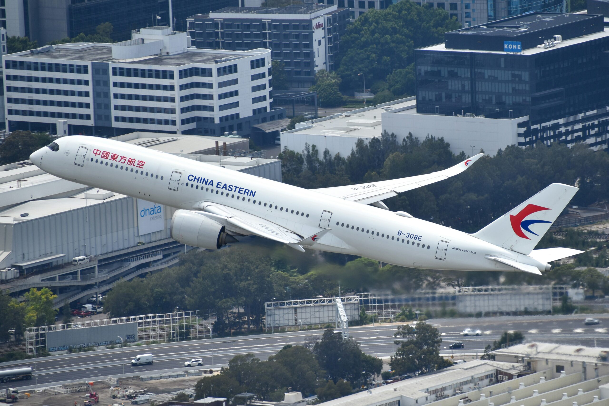 China Eastern A350 departing Sydney Airport