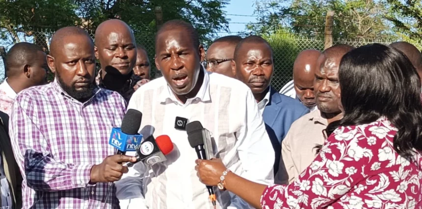 KAWU secretary general Moss Ndiema addressing the media