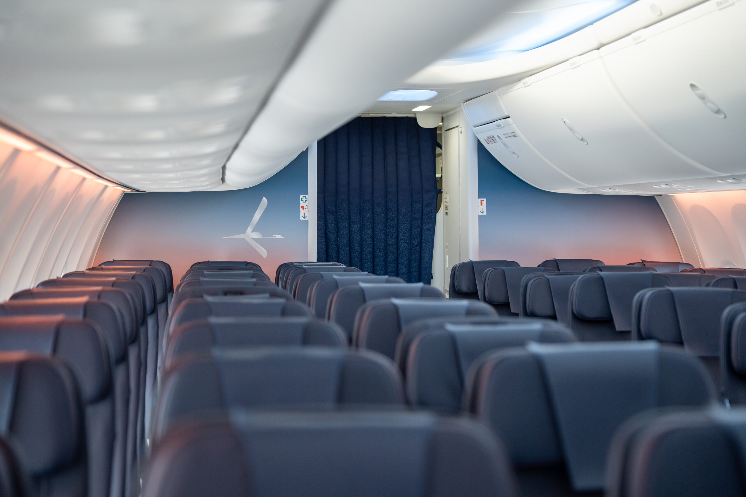 LOT Polish Airlines' new Poland inspired Boeing 737 Max 8 interior