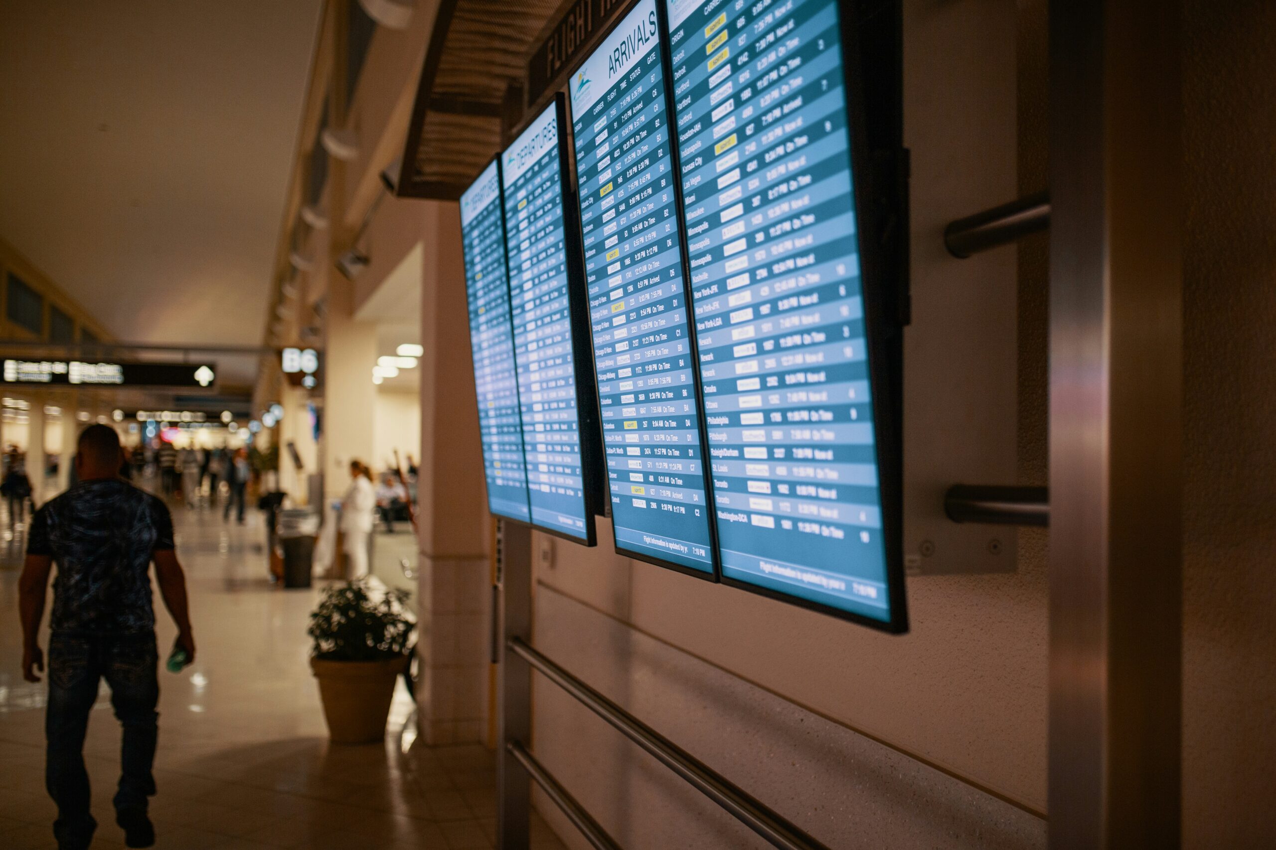 Asian Airlines See Europe Demand Surge Amid Gulf Disruption