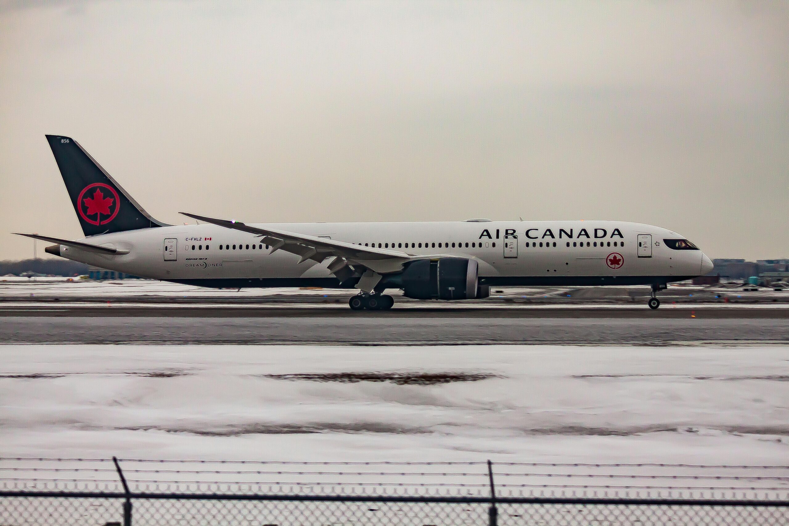 Air Canada aircraft used as an illustration in coverage of Canada flight disruptions, flight delays Canada, and flight cancellations Canada linked to winter storms.