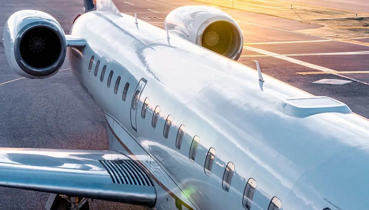 Starlink antenna on top of the fuselage of an aircraft