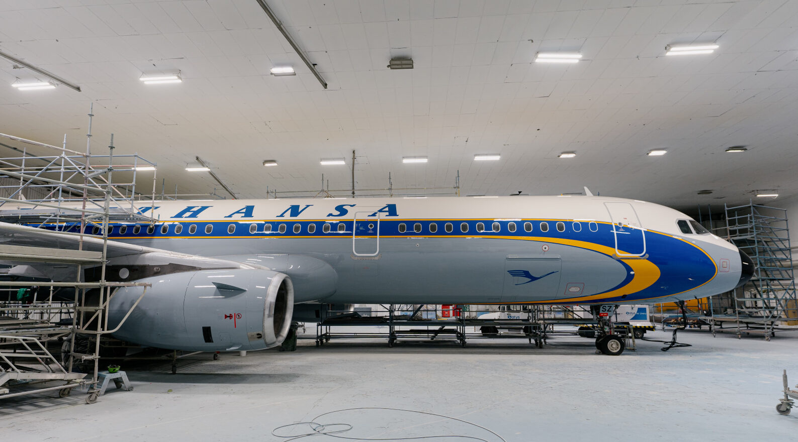 Lufthansa anniversary fleet - Airbus A321