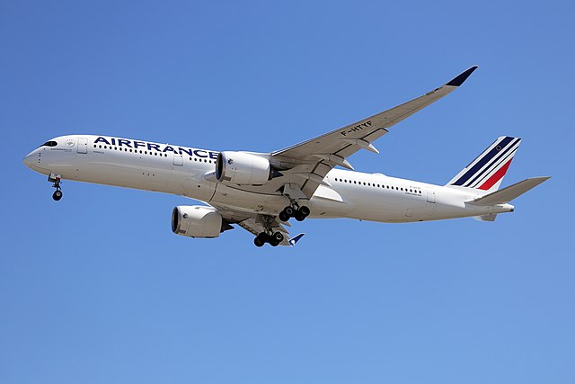 Air France participates in the 34th annual Aviation Training and Careers Fair to provide career guidance and recruitment to prospects in the aviation sector.