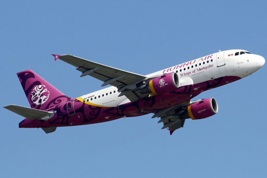 Hunnu Air Airbus A319