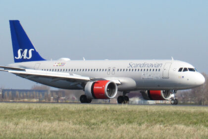 More details SAS Scandinavian Airlines Airbus A320neo SE-ROG at Schiphol