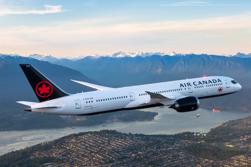 An Air Canada Boeing 787-9 in flight