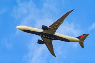 A Delta Air Lines A330 in mid-flight.