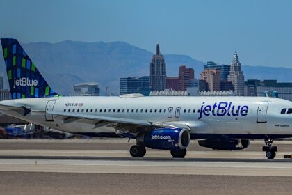 JetBlue Airways A320 at McCarran International Airport, Las Vegas