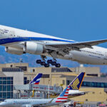 El Al plane photographed from the side at the beginning of the flight
