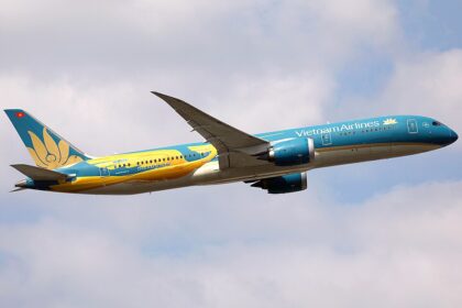 Vietnam Airlines Boeing 787 9 Dreamliner taking of at Frankfurt Airport on cloudy sky