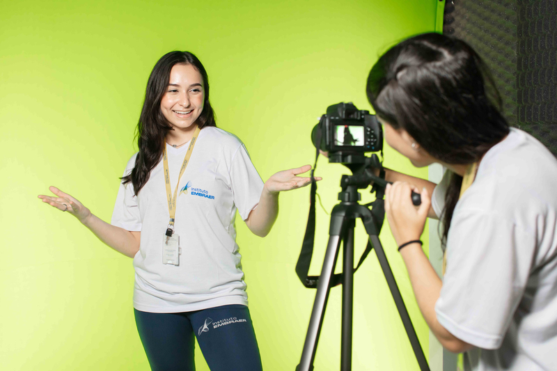 Embraer Institute student posing in camera