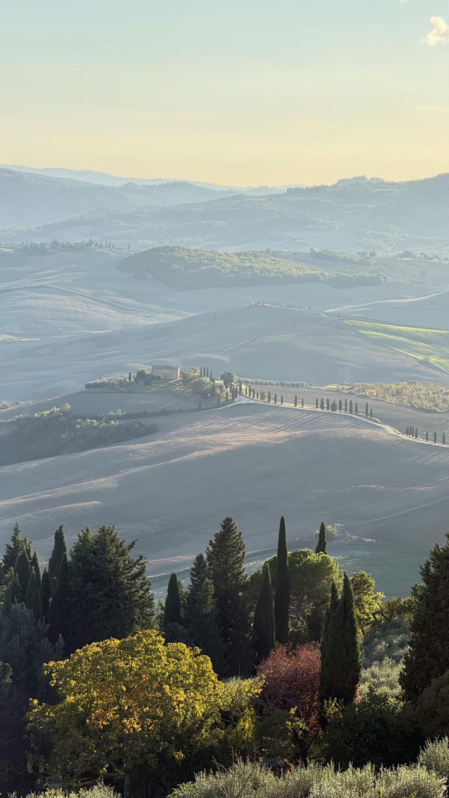 Idyllic Tuscan Landscape with Rolling Hills