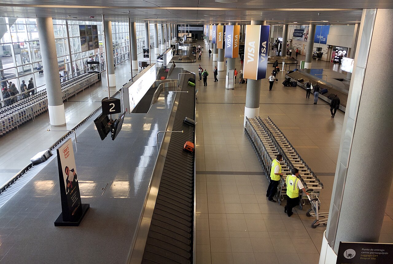 Interior side of Bogotá International Airport, right at the baggage claim hall 