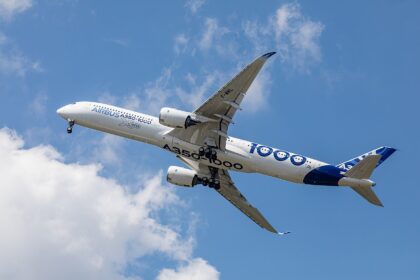 Image shows Airbus 350-1000 aircraft in flight at the Paris Airshow 2019