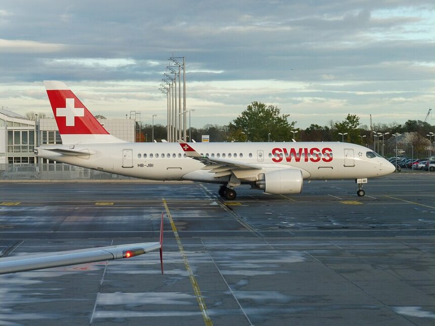 Swiss Airbus A220-100 (former Bombardier CS 100) "HB-JBI" at Munich airport (2019)