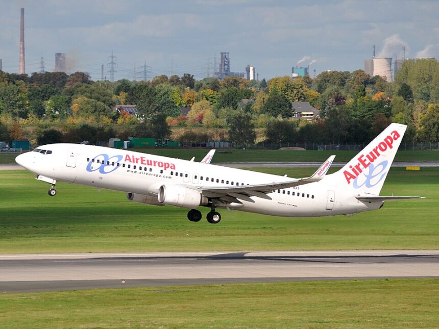 Air Europa B737-800 EC-IDT taking off from runway
