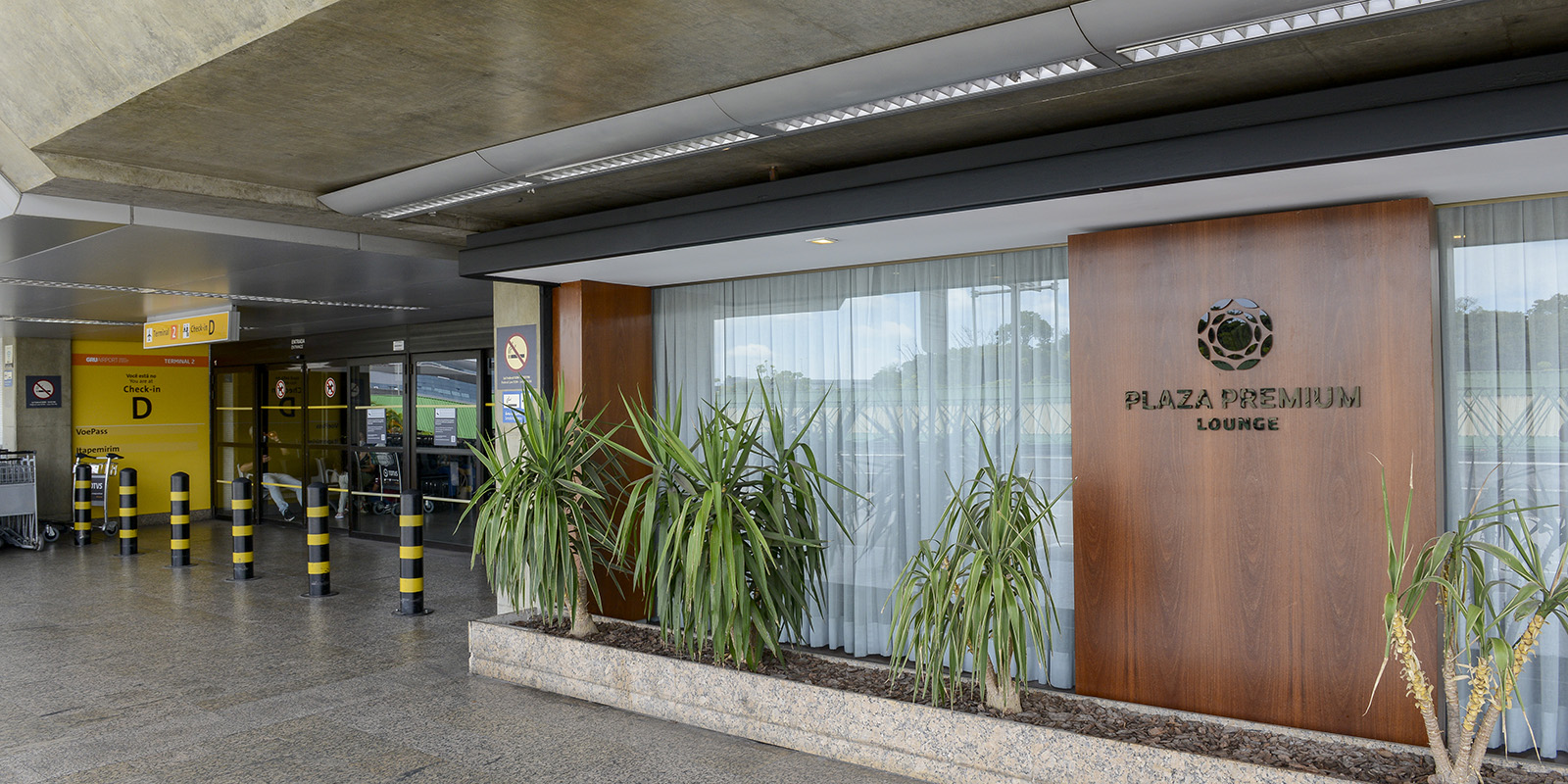 The façade of the Plaza Premium Lounge in São Paulo 