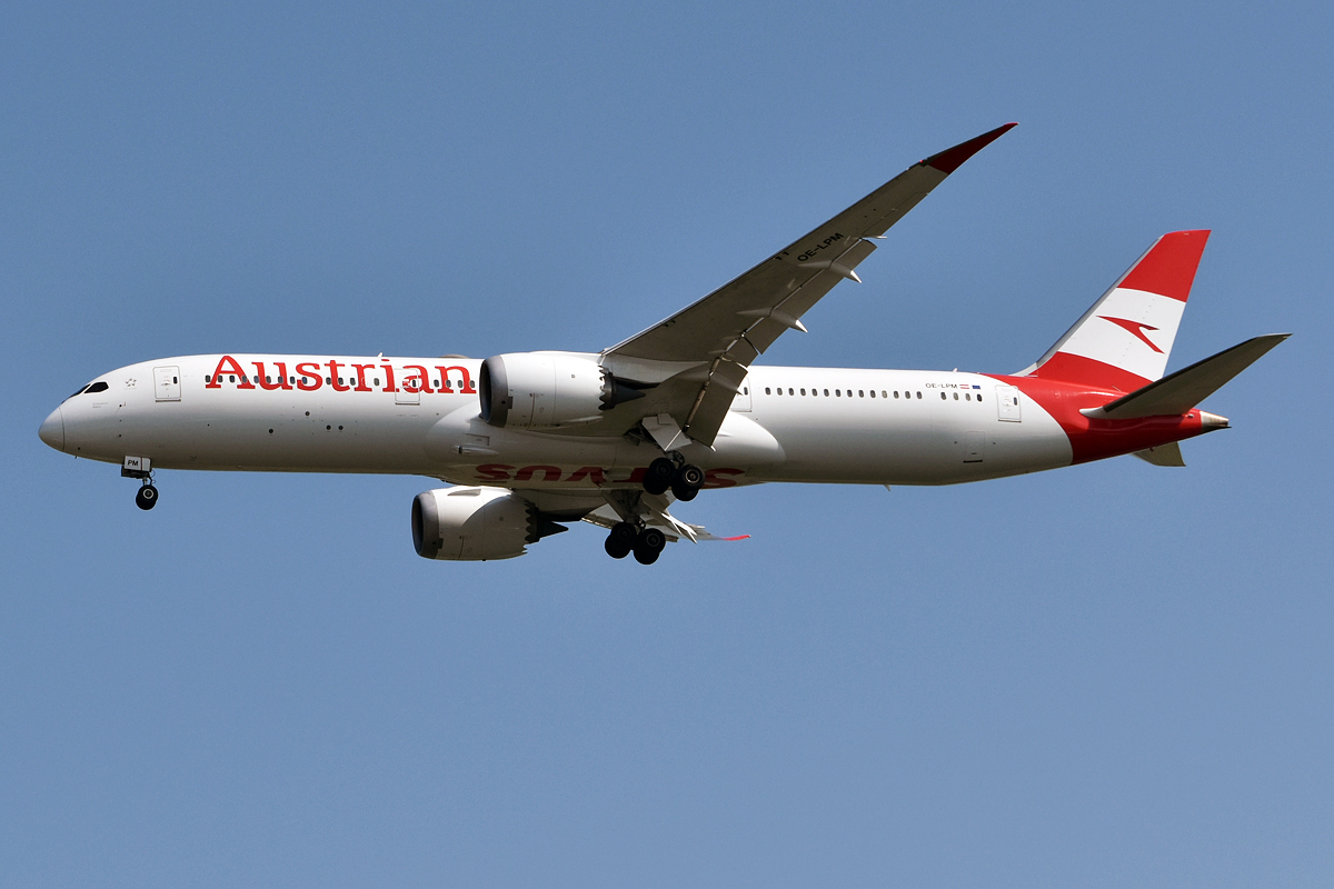 A Boeing 787-9 Austrian Airlines aircraft on its left-hand side