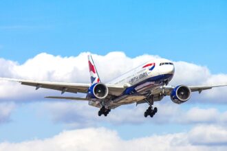 Photo depicting British Airways Boeing 777-200 ER in Flight