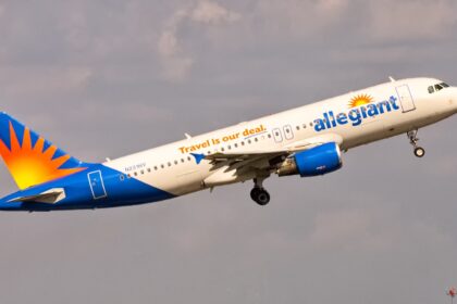 An Allegiant Air Airbus A320 taking off