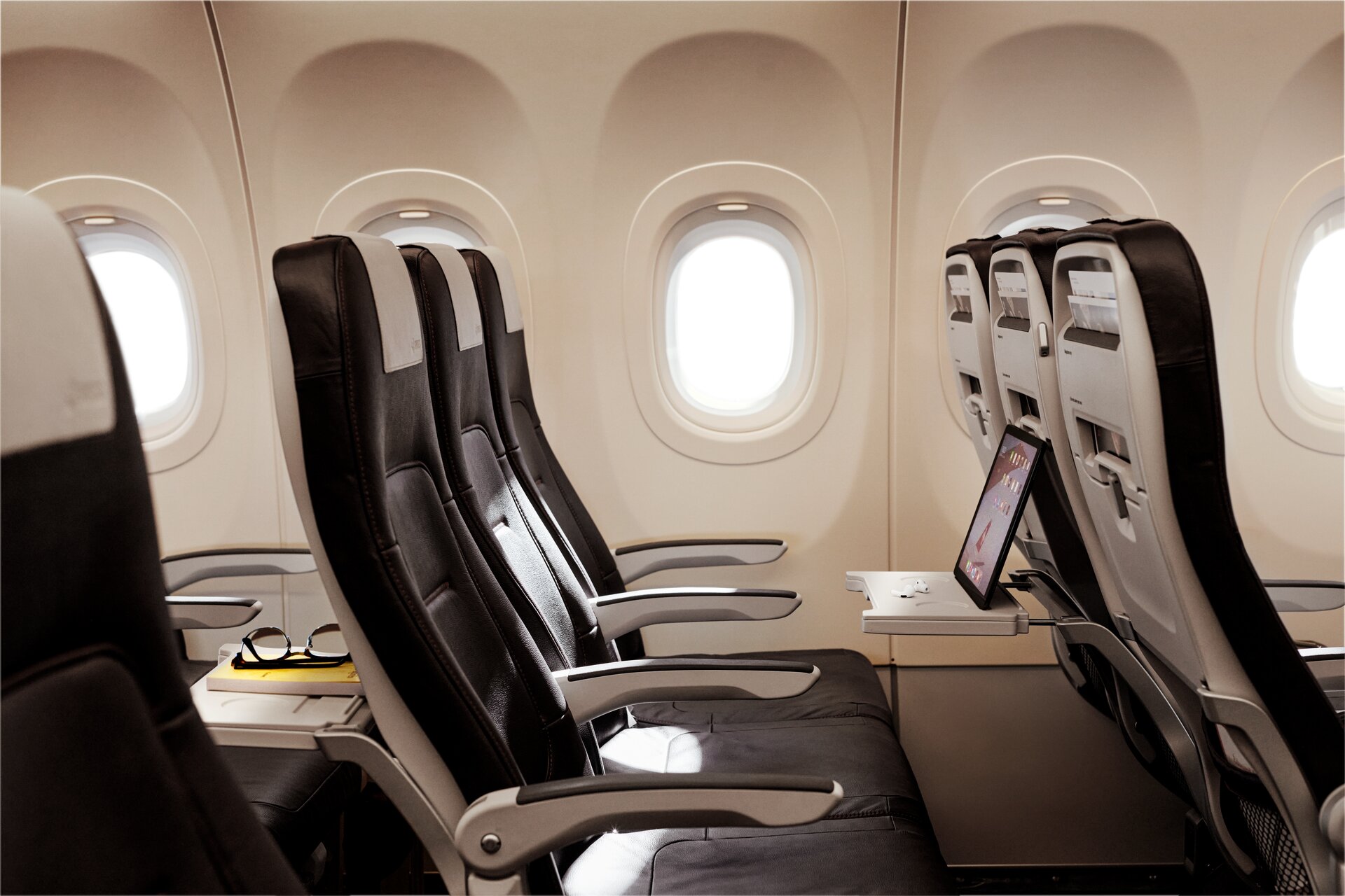 Photograph depicting seating onboard the SWISS A320 Neo in Economy class.