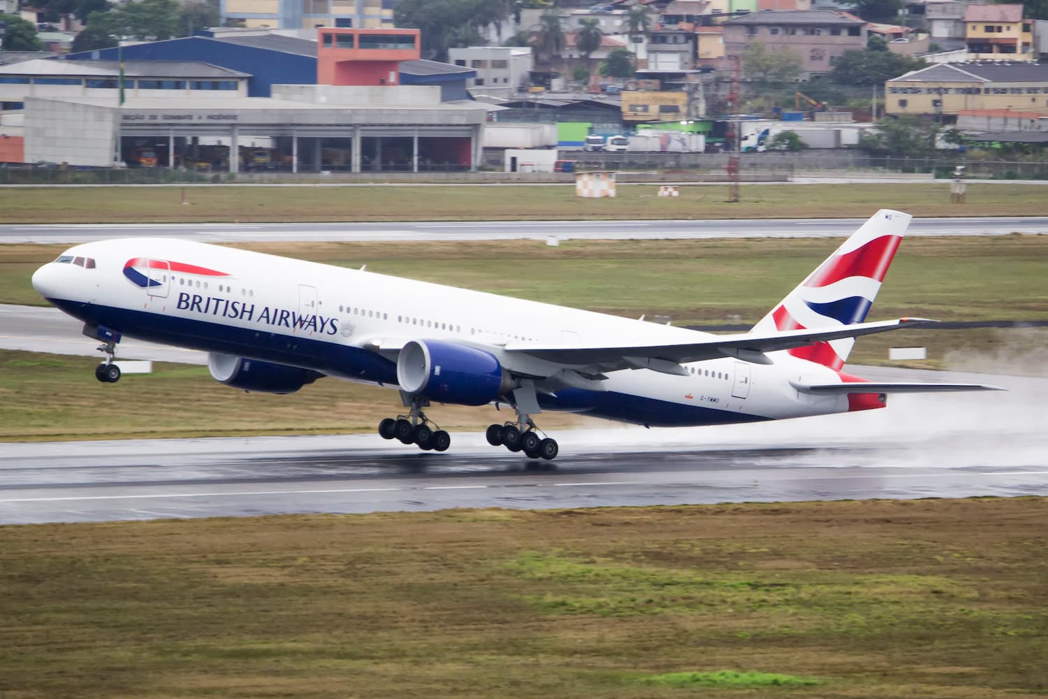 Image shows a British Airways Boeing 777 taking off
