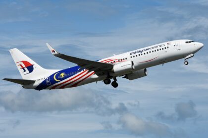 Boeing 737-8H6 - Malaysia Airlines