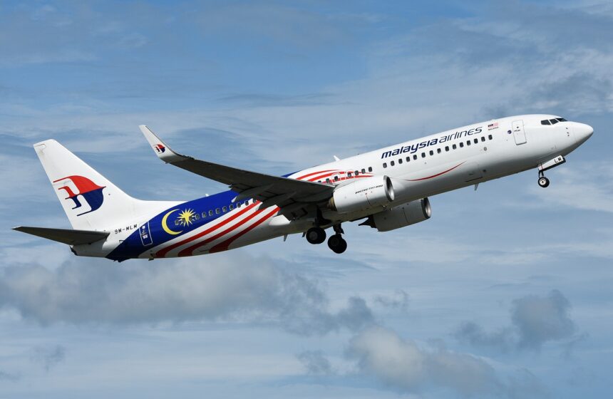 Boeing 737-8H6 - Malaysia Airlines